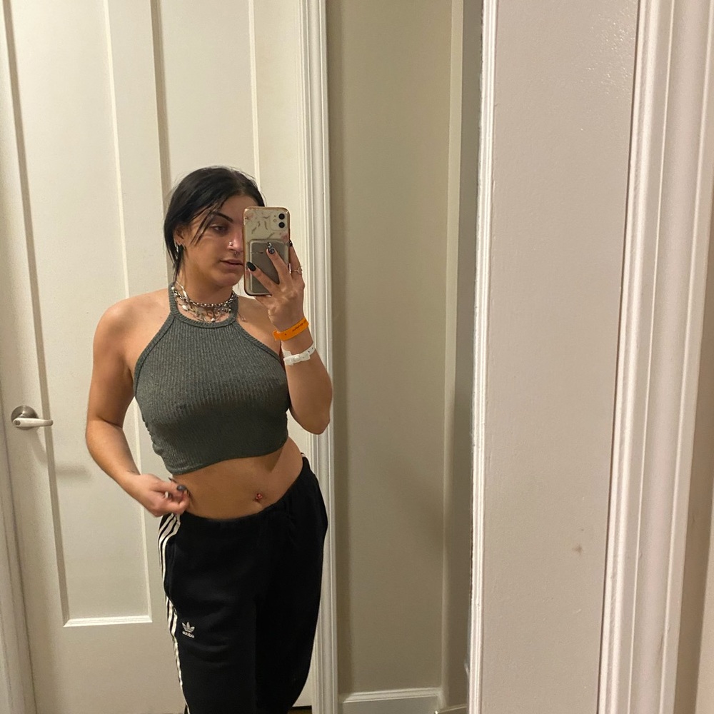 Army green cropped tank